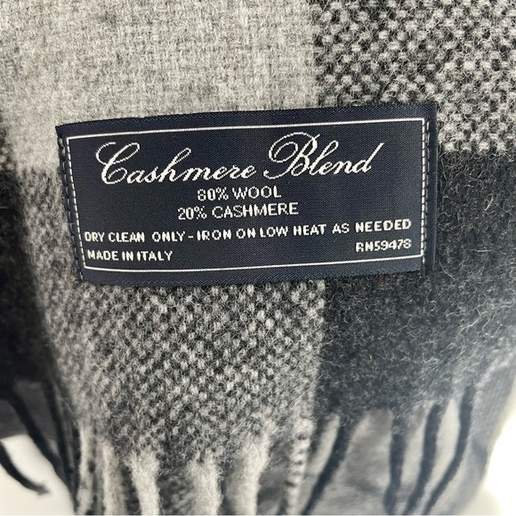 Cashmere Blend Wool Blend Buffalo Check Fringe Scarf 11.5" x 64.25" Outdoor - Picture 4 of 6